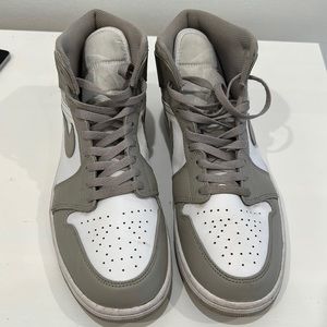 Nike Air Jordan 1 Mid Linen Men Size 11